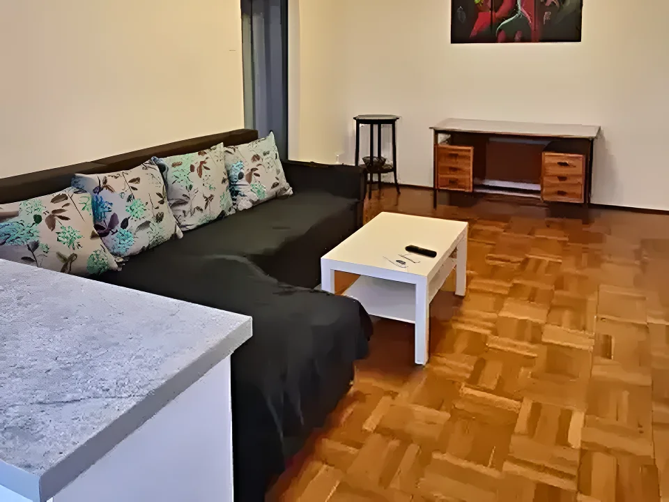 Apartament de inchiriere living spatios Sector 4 Bucuresti